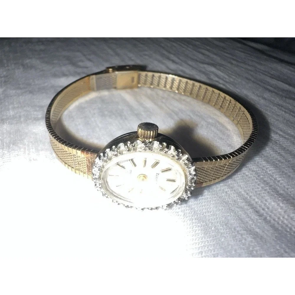 Rare Vintage Pierre Vallee Quartz Gold Plated Diamond Wrist Watch